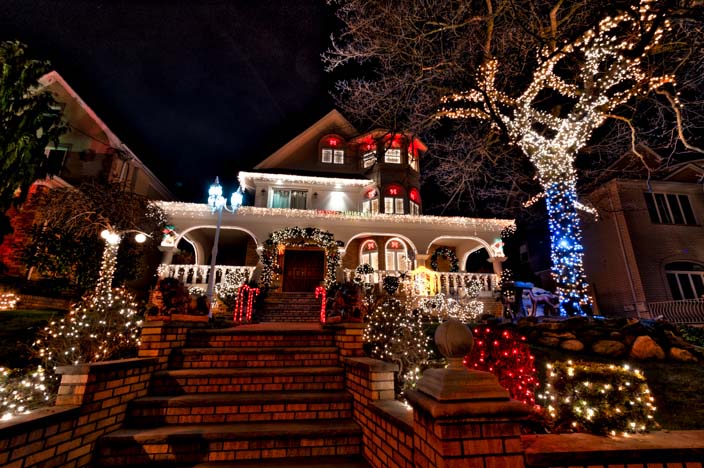 Dyker Heights in New York wo Weihnachten zu Hause ist