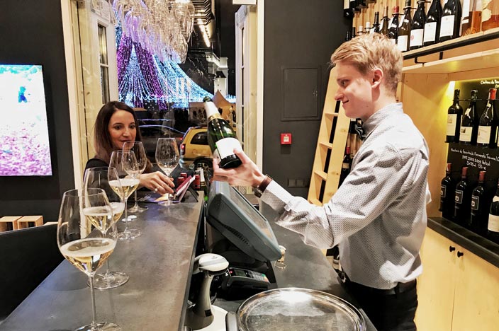 Champagner Bar Kempinski Hotel Cathedral Square Vilnius 