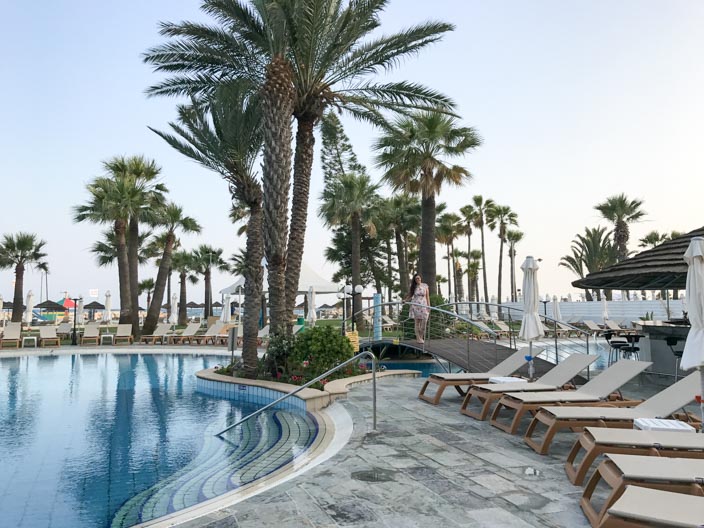 Nicosia Tipps: Pool Golden Bay Hotel