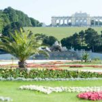 Wien Insider Tipps Schloss und Park Schönbrunn im Hintergrund die Gloriette