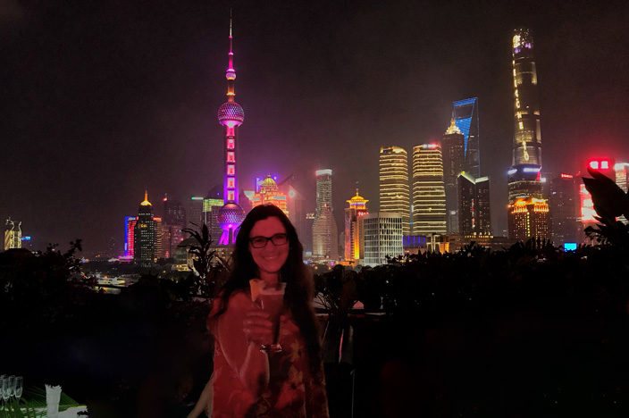 Shanghai Sehenswürdigkeiten Tipps Bar Rouge Bund Skyline