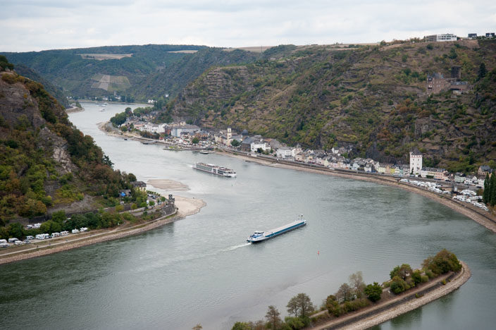 Uitzicht op de Rijn: vanaf het uitkijkpunt op de Loreley-rots