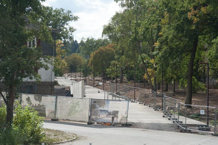 Baustelle auf dem Loreley-Felsen