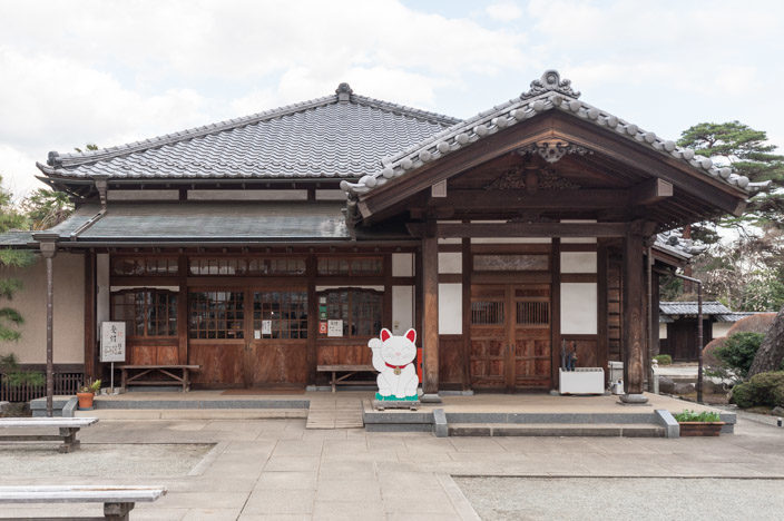 Tempel der Winkekatze: Gotokuj in Tokio